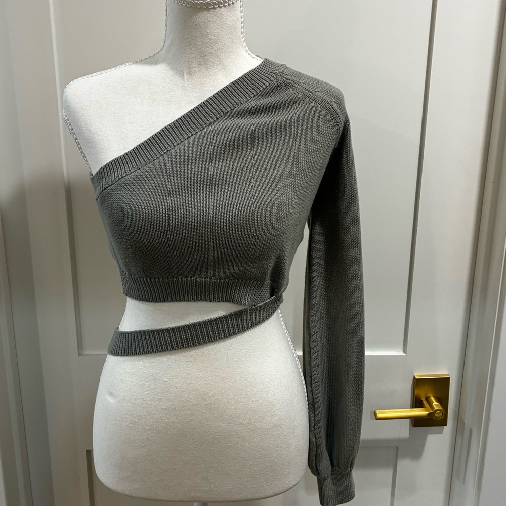 MABLE Anthropologie Asymmetrical One-Shoulder Knit Crop Top Long Sleeve Gray S